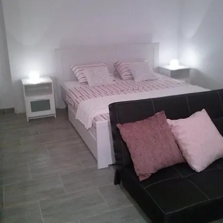 Appartamento By The Sea Martinscica, Cres - 14334